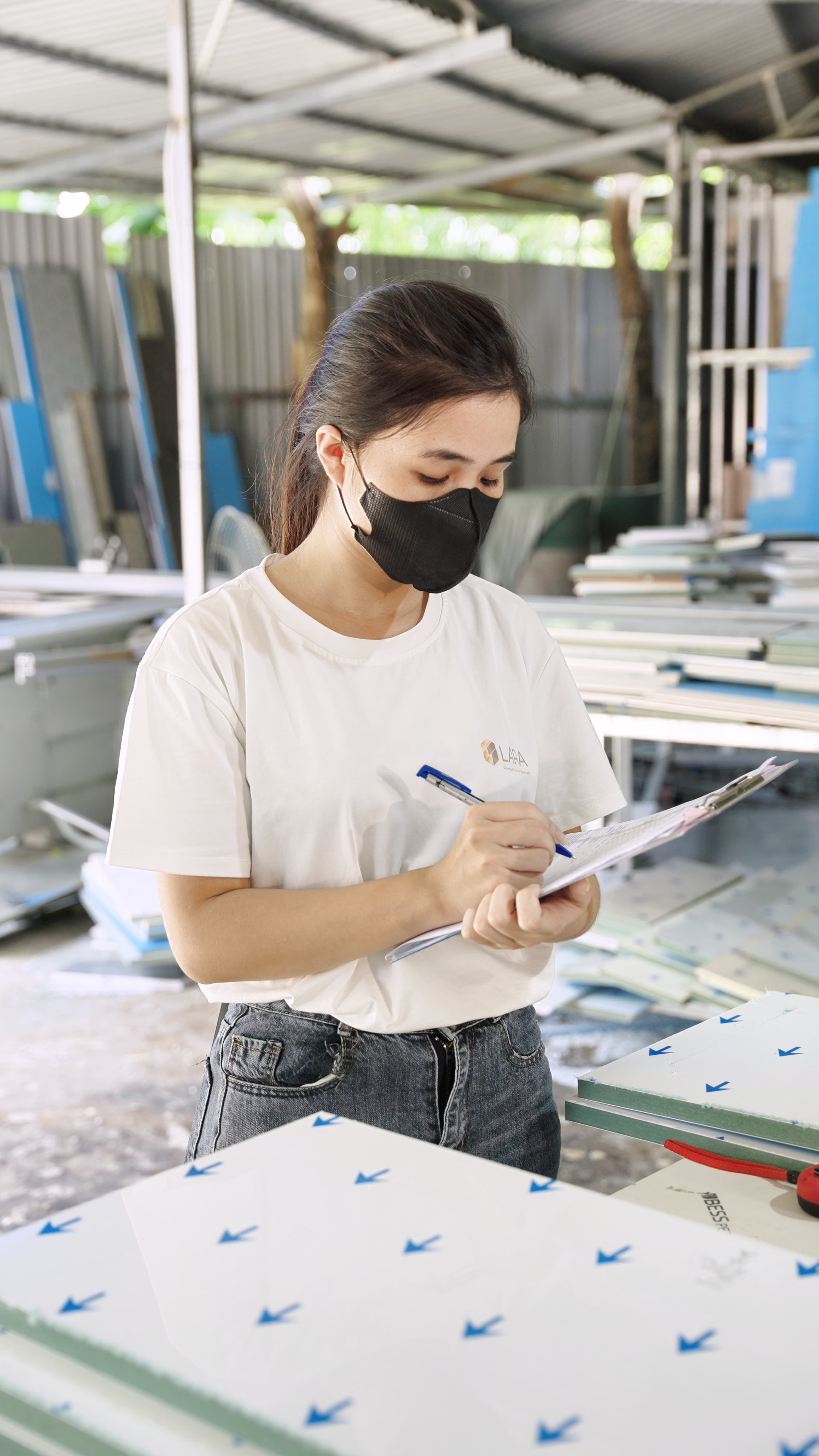 Xưởng sản xuất LARA